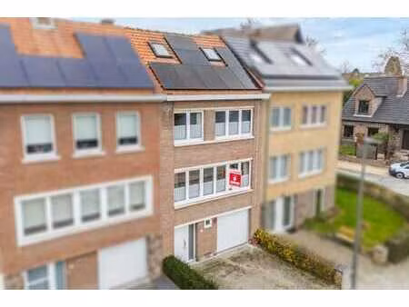 charmante maison 2 façades avec équipements modernes