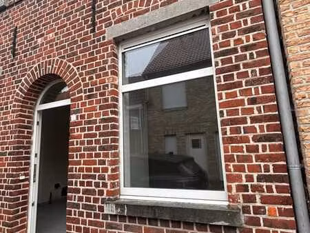instapklare opportuniteit met 4 slaapkamers en stadstuin ...
