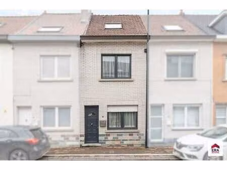 maison familiale avec jardin à sint-pieters-leeuw