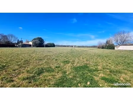 terrain 458 m² villeneuve les bouloc