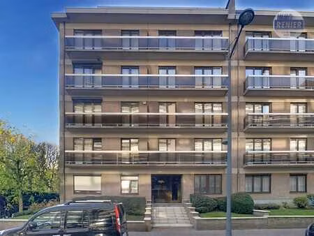 a vendre - appartement de 2 chambres avec 2 terrasses à mole