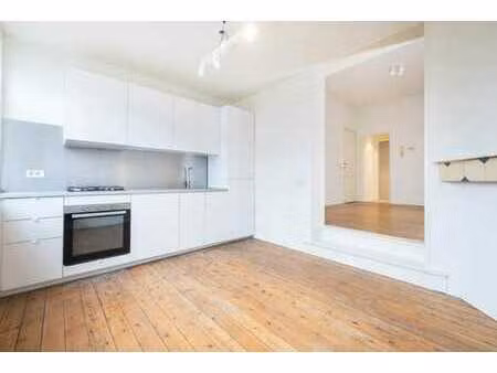 lumineux rdc au coeur verdoyant de boitsfort