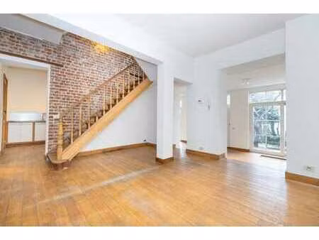 duplex à rénover au cœur verdoyant de boitsfort