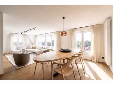 bel appartement de coin - situé très central au zoute