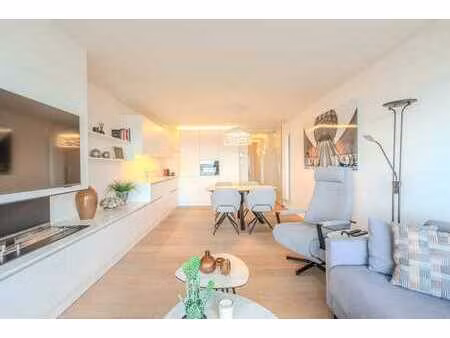bel appartement d'une chambre à vendre dans le zeedijk à mid