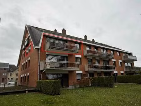 appartement lumineux avec garage fermé - bouge (namur)