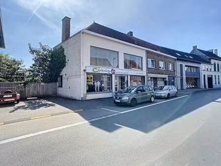 te koop  veelzijdig handelspand met ruim appartement op t...