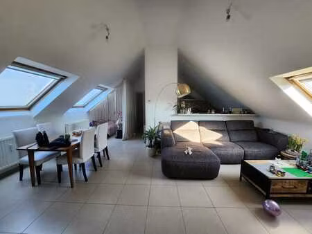 lumineux appartement 90m2 2 chambres tres belle situation