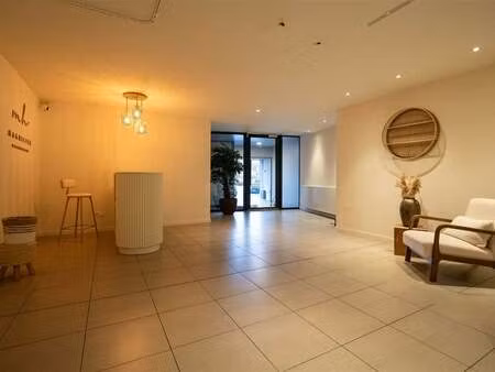 bien professionnel à louer à kieldrecht € 1.500 (lkxvt) - nest homes | zimmo