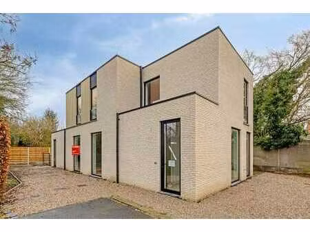 half-open nieuwbouwwoning in beveren (roeselare)  op zeer...