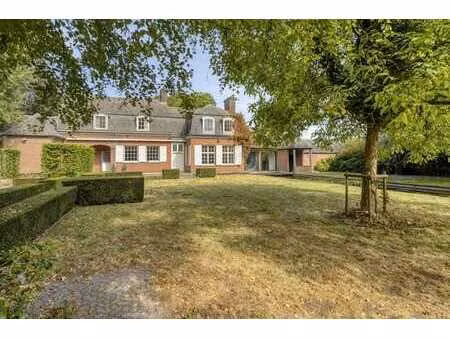 charmante villa à vendre à zwevezele avec un beau jardin