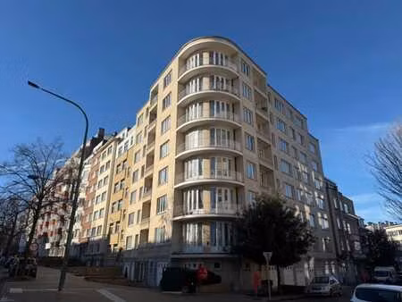 wsl (metro j. charlotte) - bel app 2ch +/- 115m2 - cave