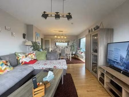 proche du shopping de nivelles