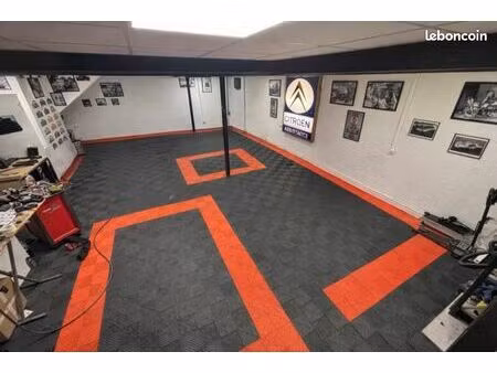 local industriel avec appartement et dépendance