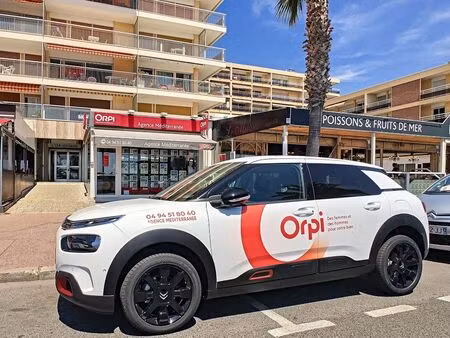 location commerce à fréjus (83600)