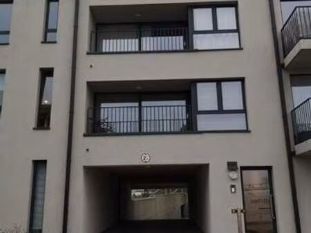 bel appartement 1 chambre dans un immeuble récent + parking
