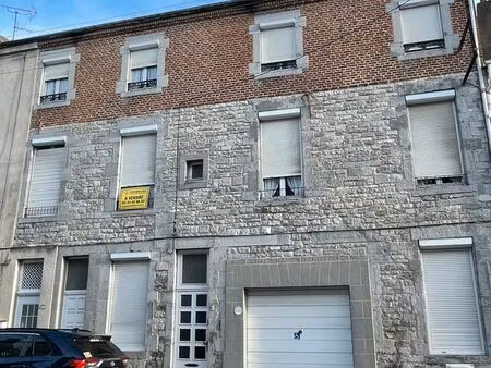 immeuble 154 m² givet