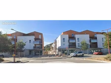 local commercial 982 m²