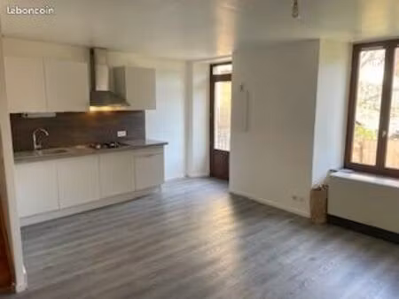 appartement t3 en duplex a balsieges