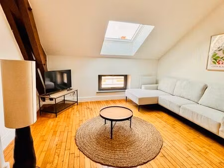 t2 meublé plein centre