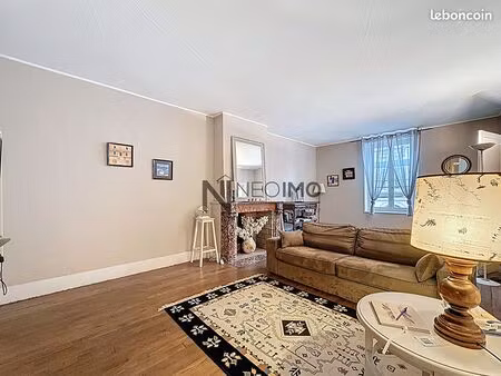 maison 7 pièces 255 m²