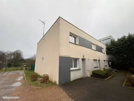 maison 3 pièces 77 m²