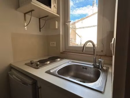 studio quartier mazarin  place des 4 dauphins