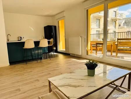 location meublée 2 pièces immeuble récent