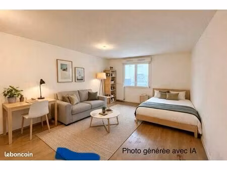 studio 1 pièce 32 m²