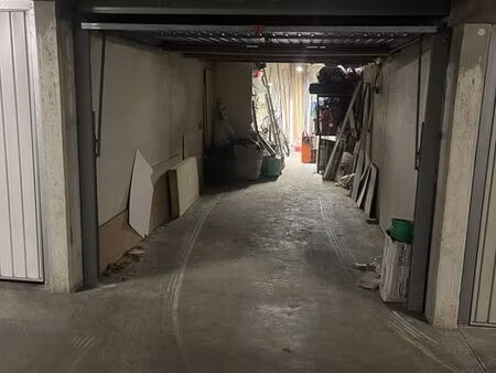 garage/box 25 m² à louer la courneuve - les six routes