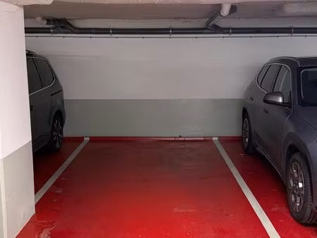 parking st-cloud gare / future métro 15