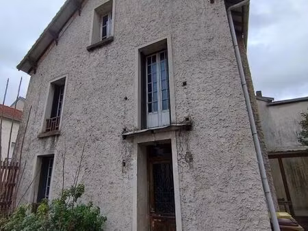 maison de ville 5 pièces env 152 m2 au sol