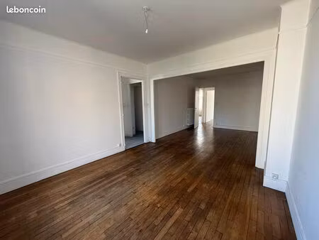 appartement 3 pièces 74 m²