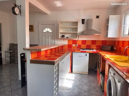 appartement f3 meublé à gosier dampierre