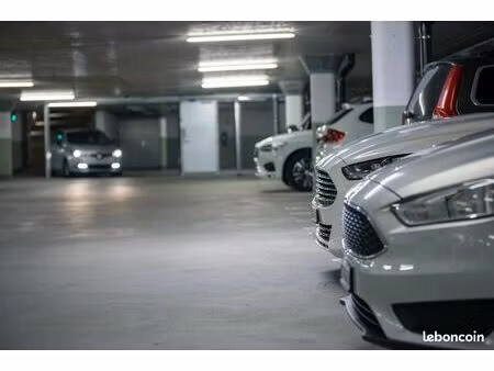 parking 12 m² massy