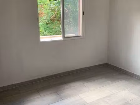 t3 à louer en location fixe contrat minimum 1 an