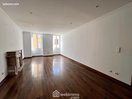 appartement 3 pièces 90 m²