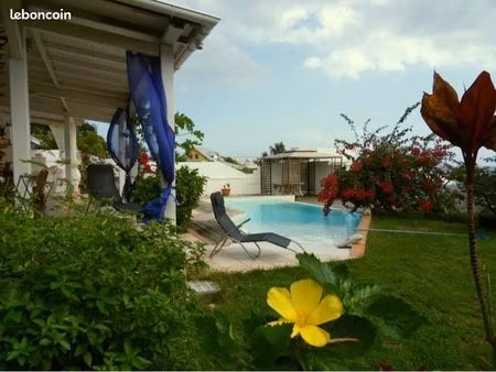 vente vanille  maison 220m² tb vue mer piscine morcelée en 6 appartements