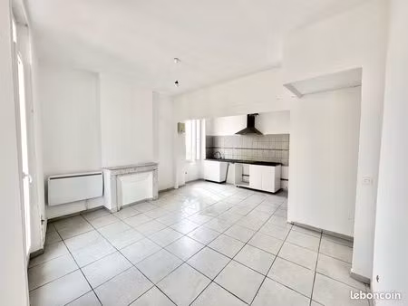 appartement 4 pièces - 80 m2 - marseille 16 eme