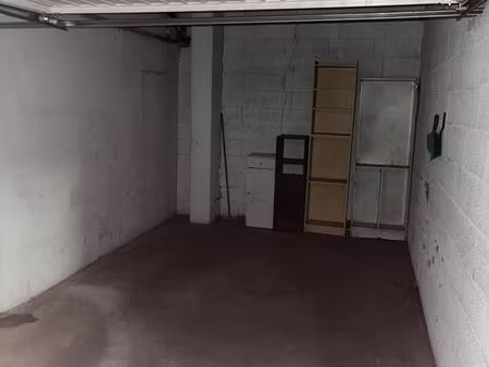 place de parking boxée