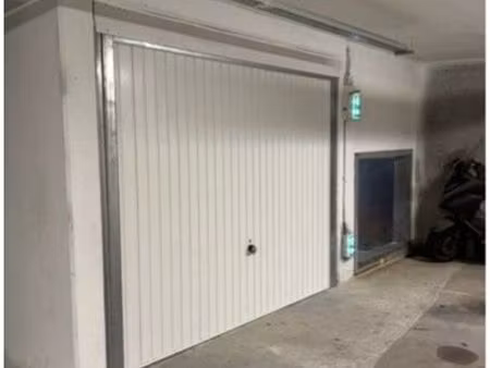 place de parking boxé