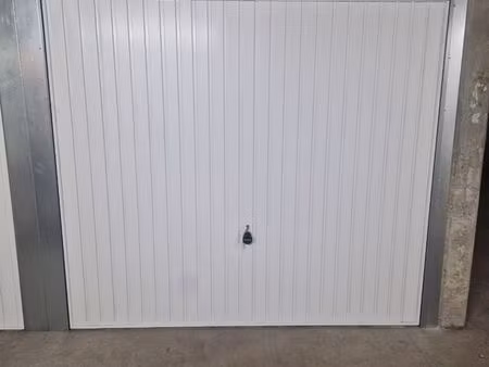 box parking 12m2 sous-sol