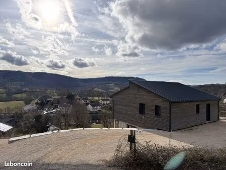 propriété 5 pièces 137 m²