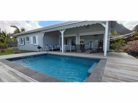 maison neuve à ste anne