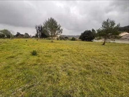 terrain 3290m2 constructible