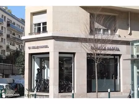 fonds de commerce cycles 220 m²