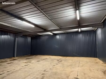 local 300 m² angoulême