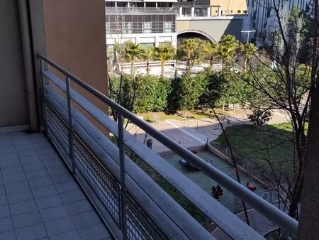 aix centre lumineux t2 + terrasse + garage quartier hôtel renaissance