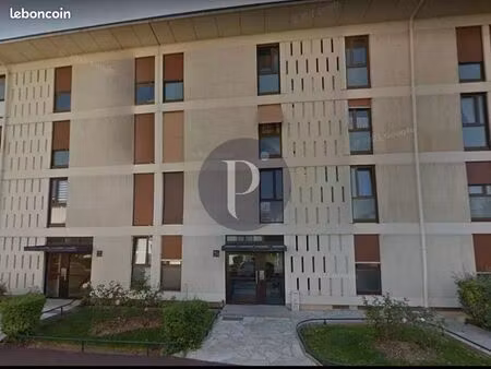parking/box wissous