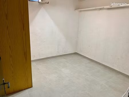 local resid. allee des pins securisé en s.s